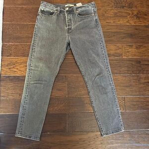 Levi's Women's Grey Jeans size 29